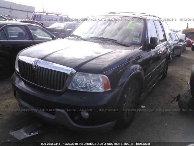 5LMFU28R74LJ13874 - 2004 LINCOLN NAVIGATOR Қара фото 2