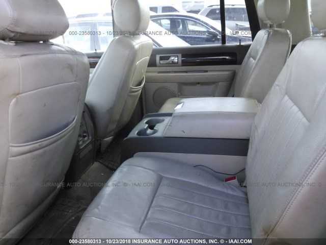 5LMFU28R74LJ13874 - 2004 LINCOLN NAVIGATOR Қара фото 8