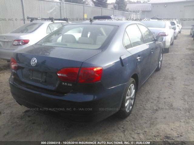 3VWDP7AJXDM421222 - 2013 VOLKSWAGEN JETTA SE 蓝色 照片 4