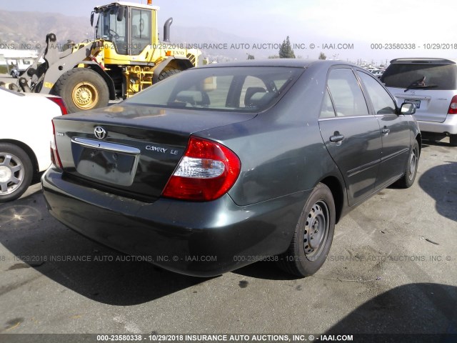 JTDBE32K330145581 - 2003 TOYOTA CAMRY LE/XLE GREEN photo 4