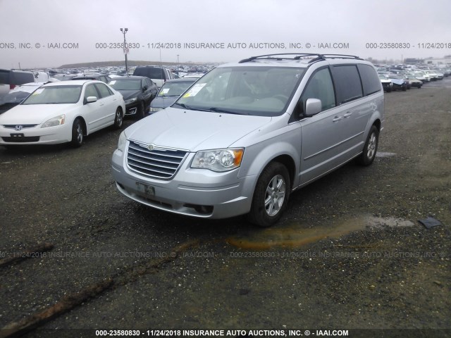2A4RR5D16AR270526 - 2010 CHRYSLER TOWN & COUNTRY TOURING SILVER photo 2