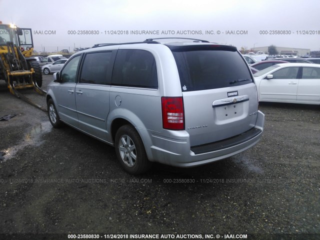 2A4RR5D16AR270526 - 2010 CHRYSLER TOWN & COUNTRY TOURING SILVER photo 3