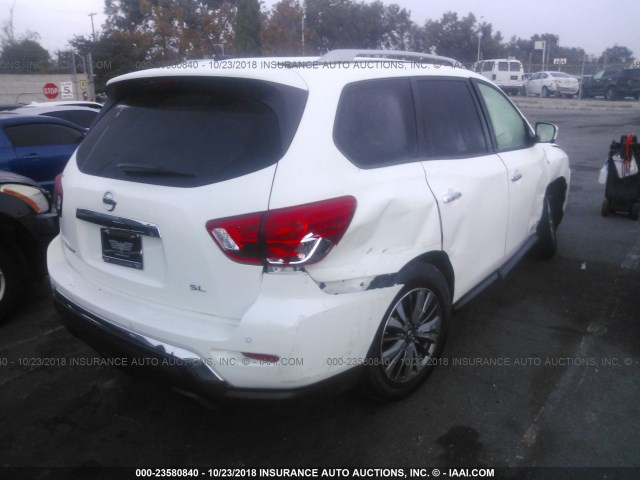 5N1DR2MN4JC635551 - 2018 NISSAN PATHFINDER S/SV/SL/PLATINUM WHITE photo 4