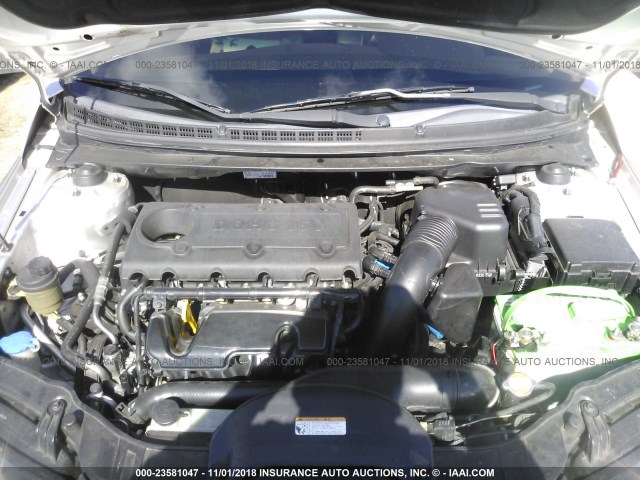 KNAFU4A23B5465722 - 2011 KIA FORTE EX SILVER photo 10