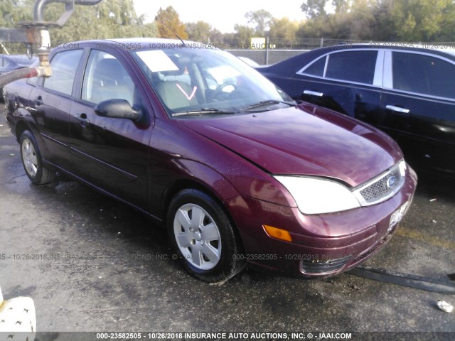 1FAFP34N77W320863 - 2007 FORD FOCUS ZX4/S/SE/SES MAROON photo 1