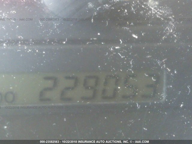 JTDBE32K220079717 - 2002 TOYOTA CAMRY LE/XLE/SE GRAY photo 7