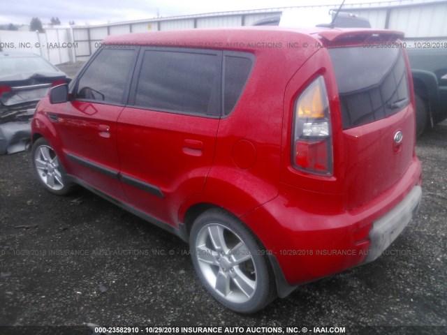 KNDJT2A22A7044758 - 2010 KIA SOUL +/!/SPORT RED photo 3