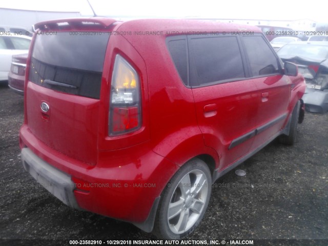 KNDJT2A22A7044758 - 2010 KIA SOUL +/!/SPORT RED photo 4