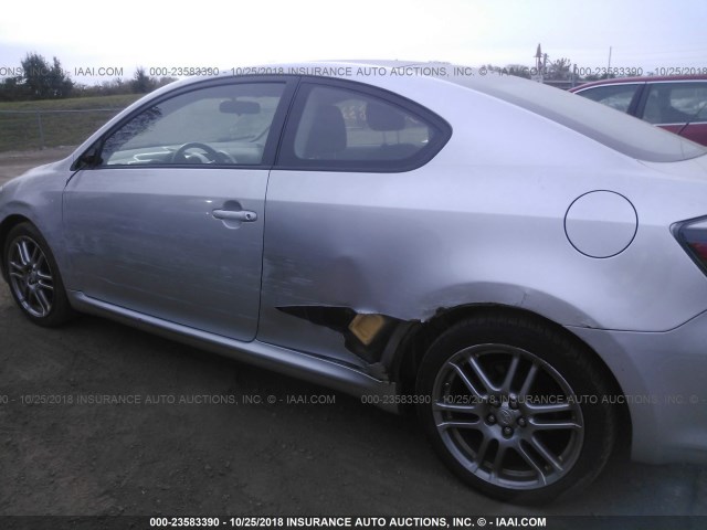 JTKDE167990289740 - 2009 TOYOTA SCION TC Gümüş foto 6