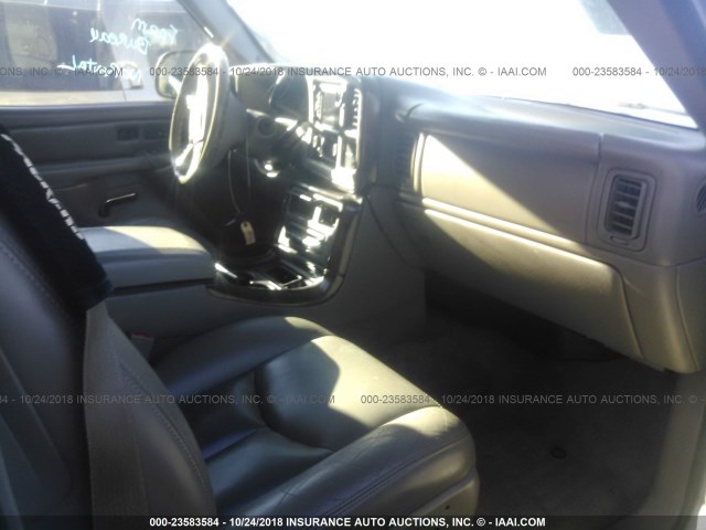 1GKEK63U06J115349 - 2006 GMC YUKON DENALI GRAY photo 5