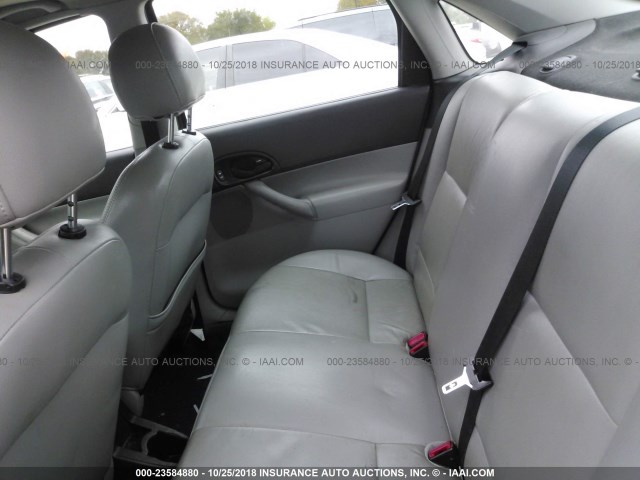 1FAFP34N46W104256 - 2006 FORD FOCUS ZX4 GRAY photo 8
