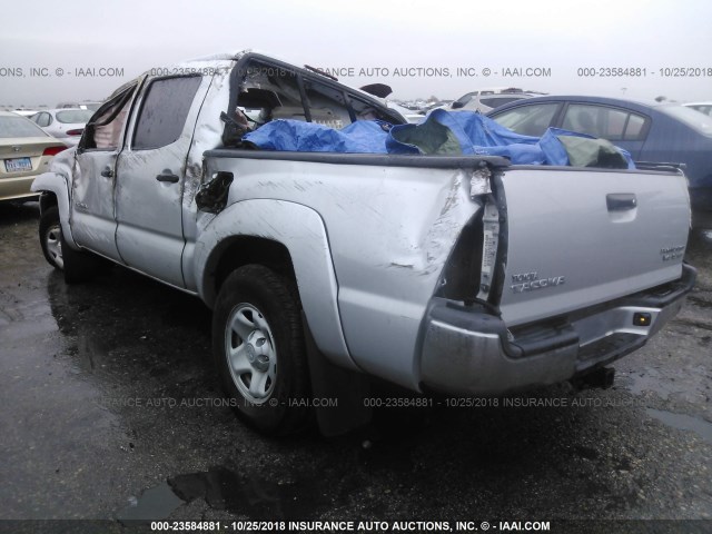 5TFJU4GN3CX025035 - 2012 TOYOTA TACOMA DOUBLE CAB PRERUNNER SILVER photo 3