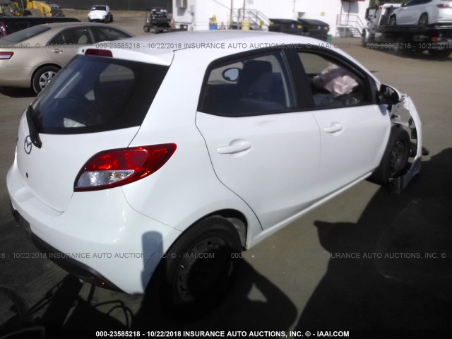 JM1DE1KZ9C0133591 - 2012 MAZDA MAZDA2 WHITE photo 4