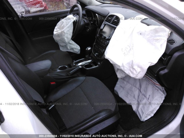 1G11C5SL4FF209403 - 2015 CHEVROLET MALIBU 1LT WHITE photo 5