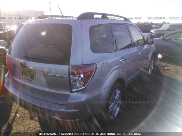 JF2SH63689H769849 - 2009 SUBARU FORESTER 2.5X PREMIUM SILVER photo 4