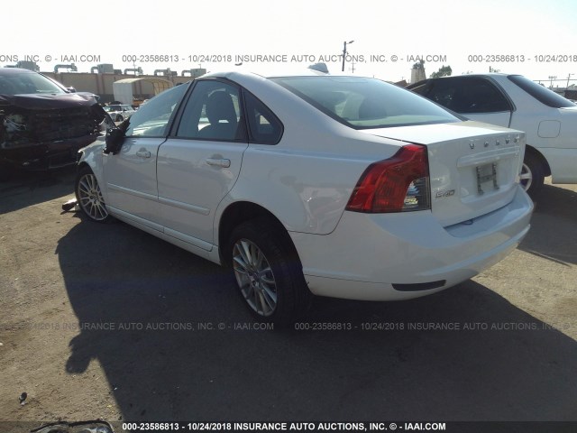 YV1MS390592452585 - 2009 VOLVO S40 2.4I WHITE photo 3