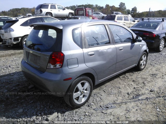 KL1TD66648B162348 - 2008 CHEVROLET AVEO LS GRAY photo 4