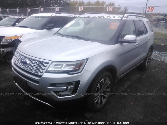 1FM5K8HT5HGE12961 - 2017 FORD EXPLORER PLATINUM SILVER photo 2