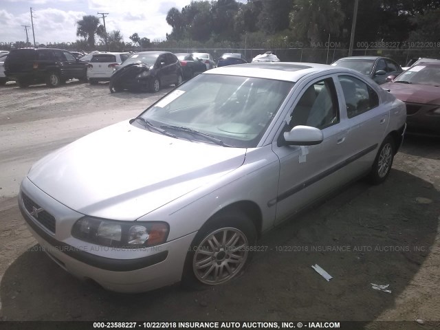 YV1RS61T732259679 - 2003 VOLVO S60 SILVER photo 2