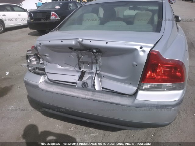 YV1RS61T732259679 - 2003 VOLVO S60 SILVER photo 6