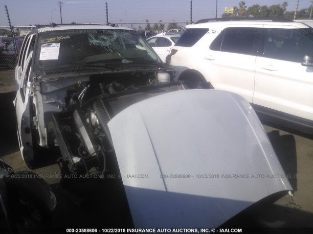 1GKEC13T65J212142 - 2005 GMC YUKON WHITE photo 1