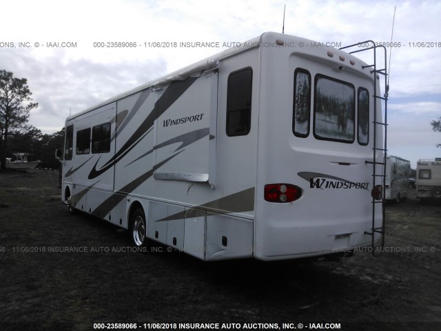 1F6NF53Y860A14839 - 2007 FOUR WINDS F550  WHITE photo 3