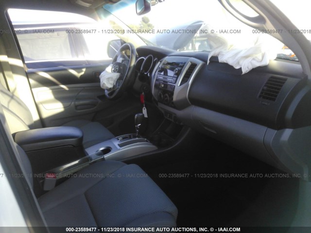 3TMJU4GN5CM138359 - 2012 TOYOTA TACOMA DOUBLE CAB PRERUNNER WHITE photo 5