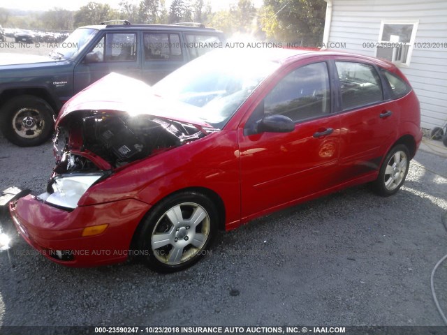 1FAHP37N37W278177 - 2007 FORD FOCUS ZX5/S/SE/SES RED photo 2