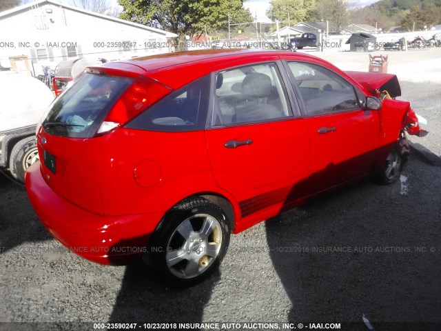 1FAHP37N37W278177 - 2007 FORD FOCUS ZX5/S/SE/SES RED photo 4