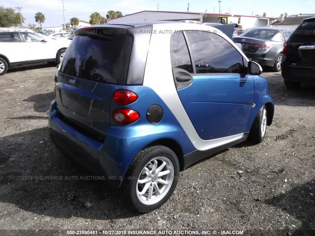 WMEEJ31X49K218347 - 2009 SMART FORTWO PURE/PASSION BLUE photo 4