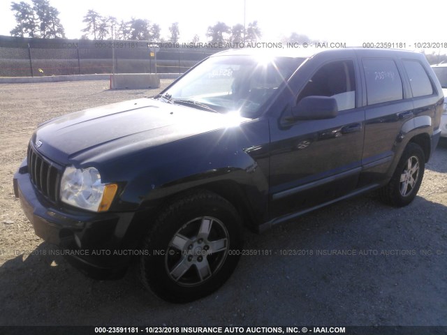 1J8GR48K27C644022 - 2007 JEEP GRAND CHEROKEE LAREDO/COLUMBIA/FREEDOM BLACK photo 2