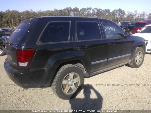1J8GR48K27C644022 - 2007 JEEP GRAND CHEROKEE LAREDO/COLUMBIA/FREEDOM BLACK photo 4