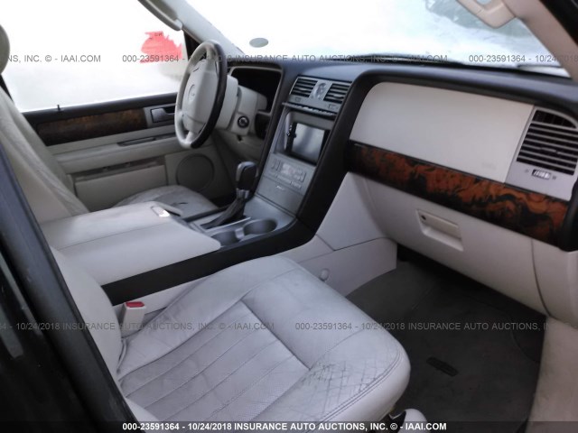5LMFU28R73LJ27112 - 2003 LINCOLN NAVIGATOR Czarny zdjęcie 5