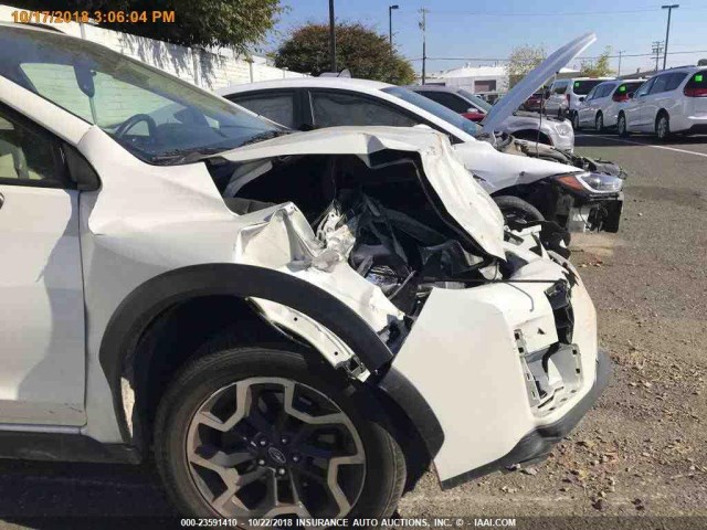 JF2GPABC9HH250505 - 2017 SUBARU CROSSTREK PREMIUM WHITE photo 17