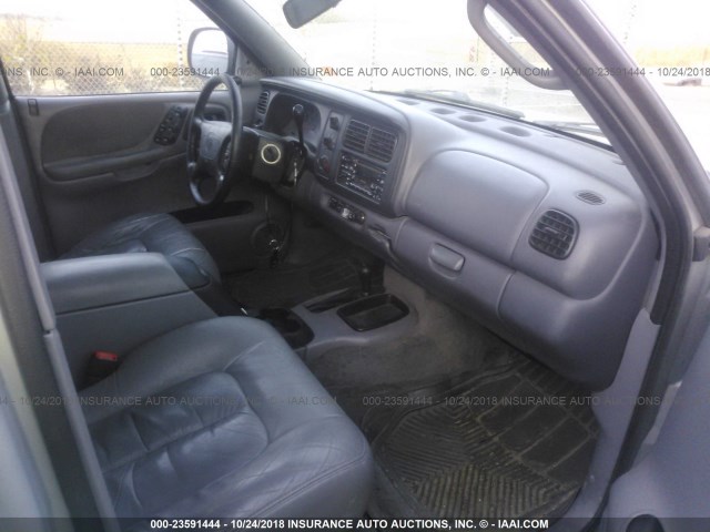 1B4HS28Y9WF147892 - 1998 DODGE DURANGO SILVER photo 5