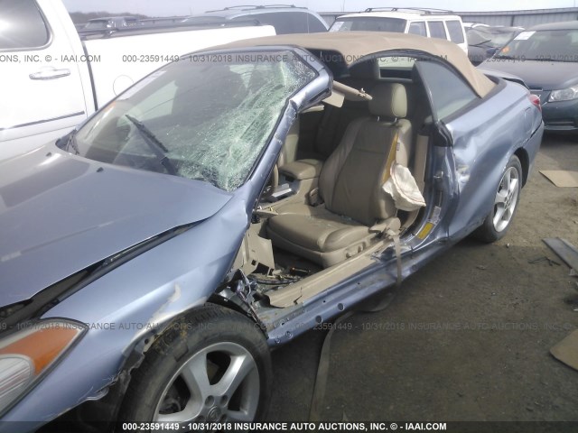4T1FA38P95U062986 - 2005 TOYOTA CAMRY SOLARA SE/SLE BLUE photo 6