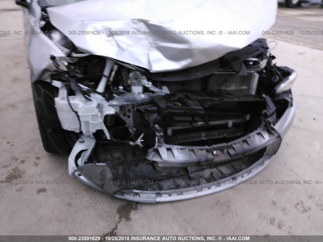 4T1BF1FK2GU215304 - 2016 TOYOTA CAMRY LE/XLE/SE/XSE SILVER photo 6