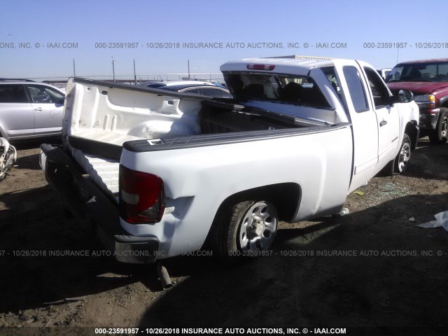 1GCRCREA0DZ407726 - 2013 CHEVROLET SILVERADO C1500  LS WHITE photo 4