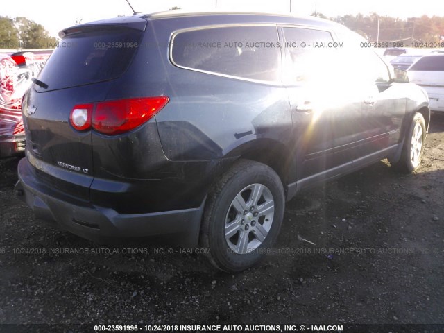 1GNER23D79S140240 - 2009 CHEVROLET TRAVERSE LT BLUE photo 4