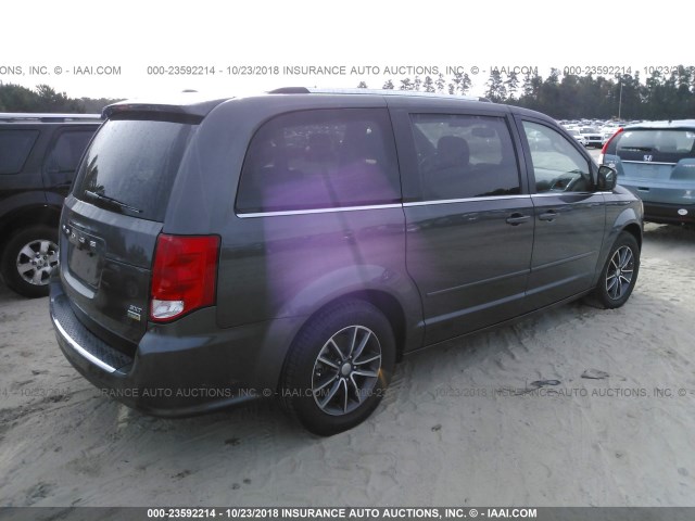 2C4RDGCG5HR545562 - 2017 DODGE GRAND CARAVAN SXT GRAY photo 4