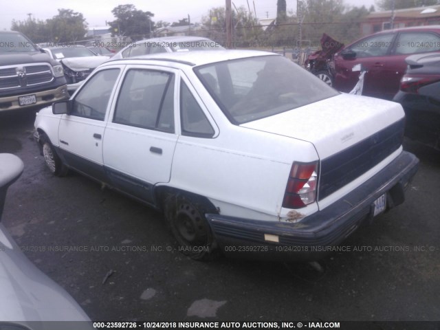 KL2TR51K5KB333840 - 1989 PONTIAC LEMANS SE WHITE photo 3