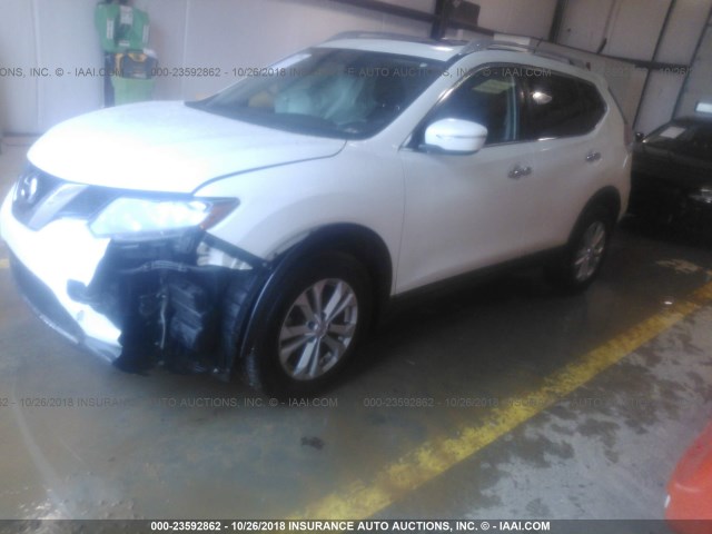 5N1AT2MV2FC769857 - 2015 NISSAN ROGUE S/SL/SV WHITE photo 2