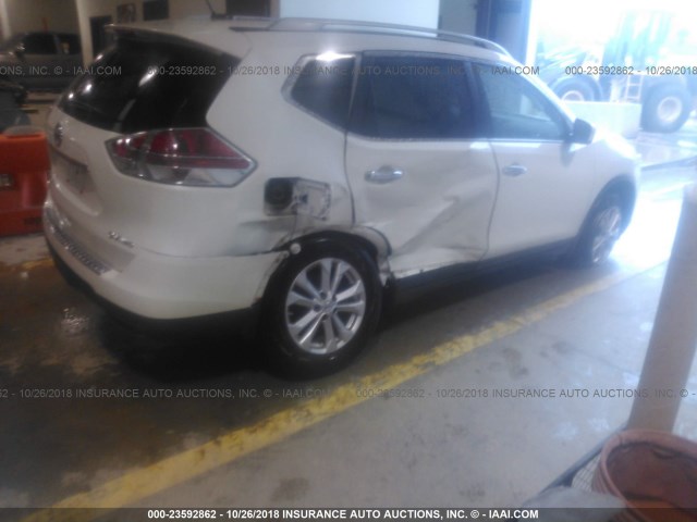 5N1AT2MV2FC769857 - 2015 NISSAN ROGUE S/SL/SV WHITE photo 4