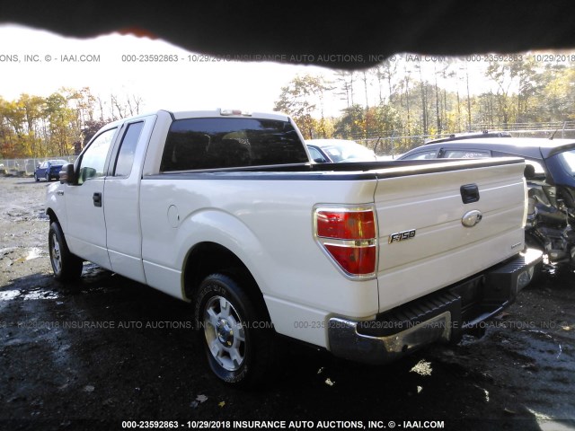 1FTEX1CM1BFC60171 - 2011 FORD F150 SUPER CAB WHITE photo 3