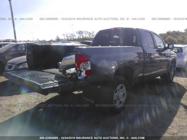 5TFUW5F10EX382123 - 2014 TOYOTA TUNDRA DOUBLE CAB SR/SR5 GRAY photo 4