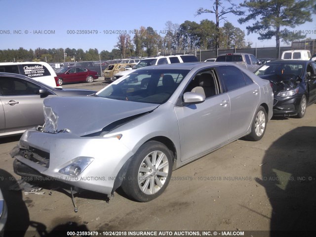 4T1BF1FKXCU157856 - 2012 TOYOTA CAMRY SE/LE/XLE SILVER photo 2