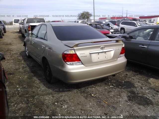 4T1BE32KX5U404588 - 2005 TOYOTA CAMRY LE/XLE/SE TAN photo 3