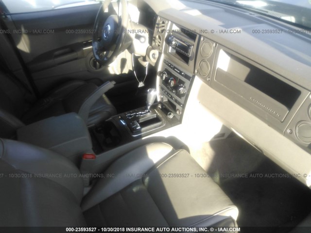 1J8HG48N76C145512 - 2006 JEEP COMMANDER BROWN photo 5