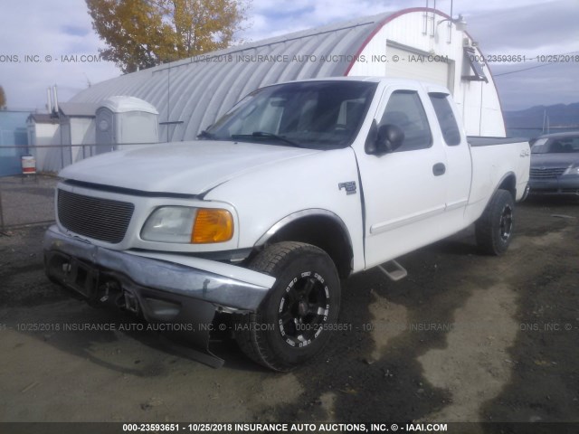 2FTRX18W84CA45705 - 2004 FORD F-150 HERITAGE CLASSIC WHITE photo 2
