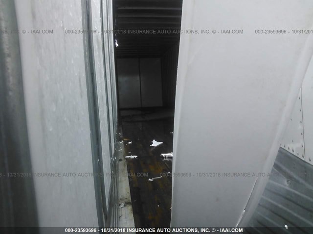 3H3V532C6JR390039 - 2018 HYUNDAI STEEL INDUSTRIES VAN  Weiß Foto 8